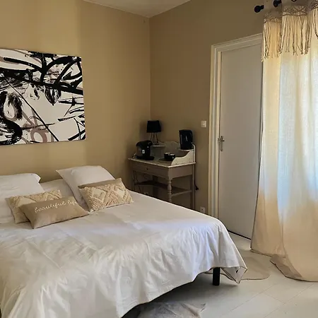 Guest house Aux 138 *
